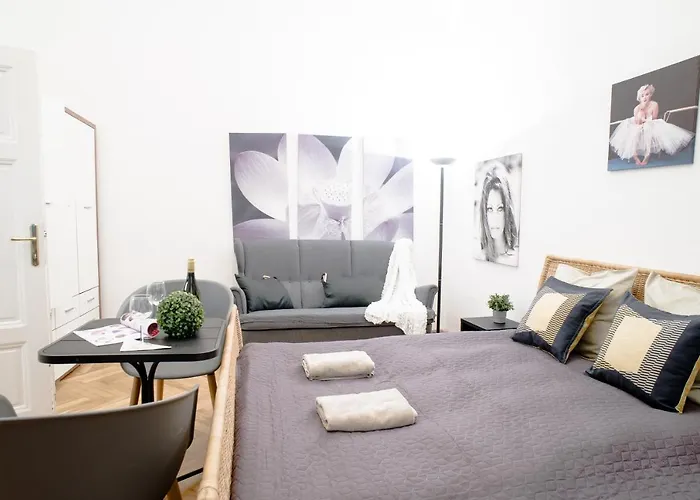 Klarahome-studio * Budapest