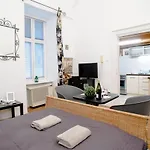 Lägenhet Klarahome-studio Budapest