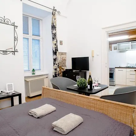 Lägenhet Klarahome-studio Budapest